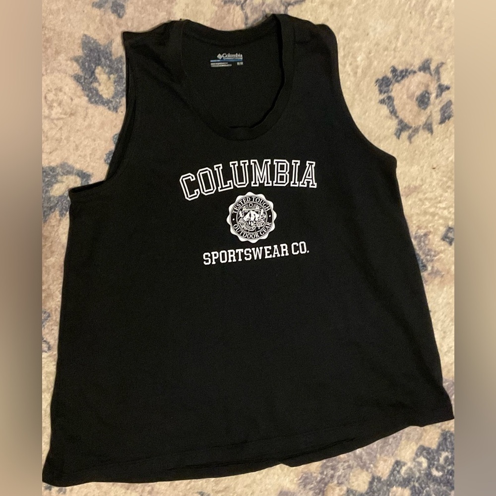 Columbia Sportswear CO. Tank, medium. New